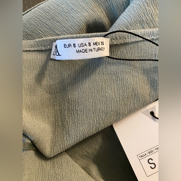 Zara Halter Neck Sleeveless Top - Size Small in Sage Green - Picture 5 of 9